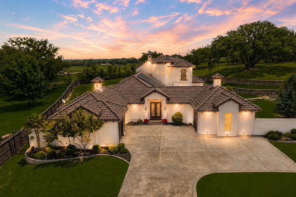 203 Links Ct, Aledo, TX 76008