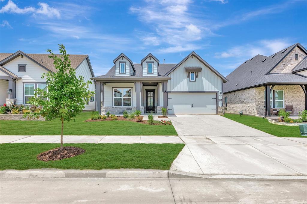 2104 Lindsey Ln, Northlake, TX 76247