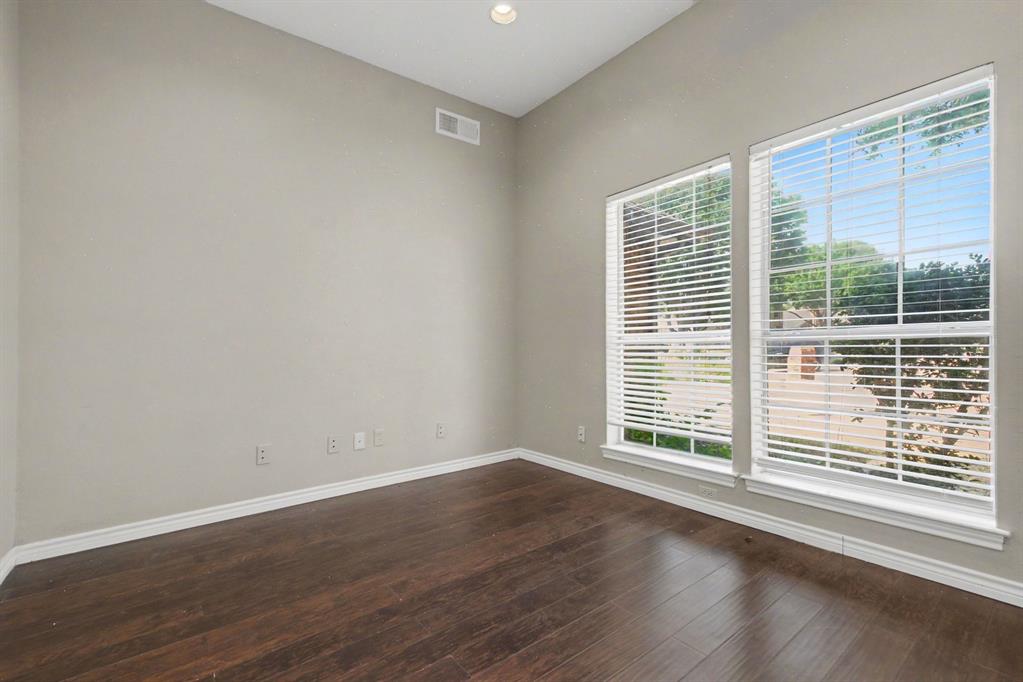 3711 Penny Ln, Carrollton, TX 75007 photo
