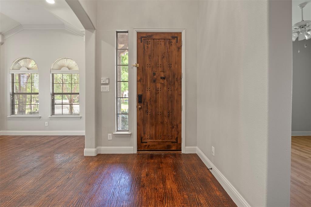 6811 San Fernando, Irving, TX 75039 photo