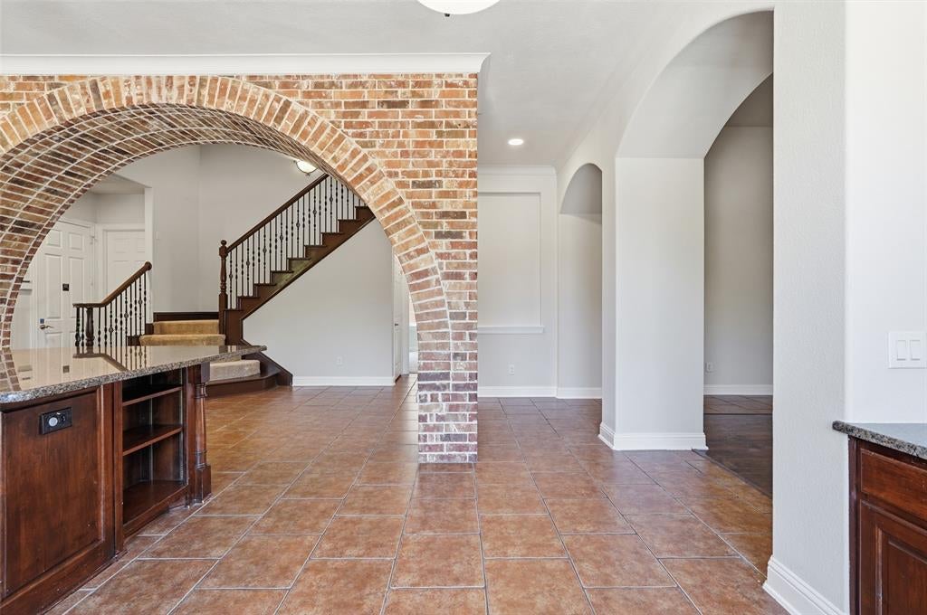 11327 Mounts Run Dr, Dallas, TX 75218 photo
