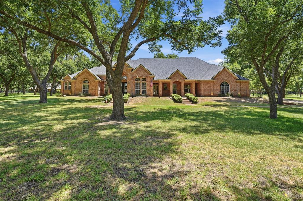 7405 Fox Fire Ct, Granbury, TX 76049