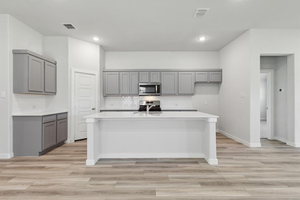 1326 Capecastle Ln, Forney, TX 75126 photo