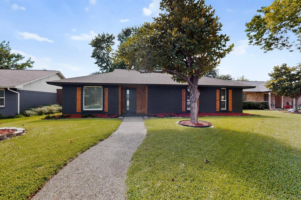 3045 Lockmoor Ln, Dallas, TX 75220 photo