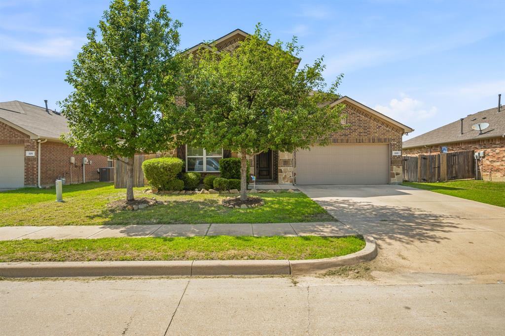 229 Pin Cushion Trl, Burleson, TX 76028 photo