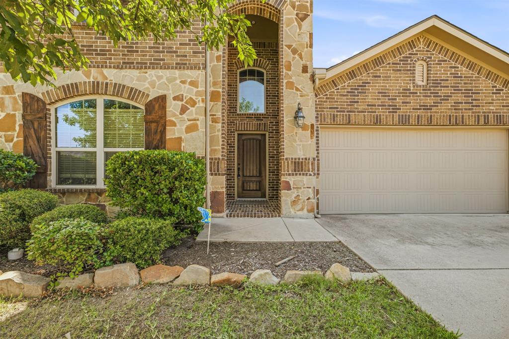 229 Pin Cushion Trl, Burleson, TX 76028 photo