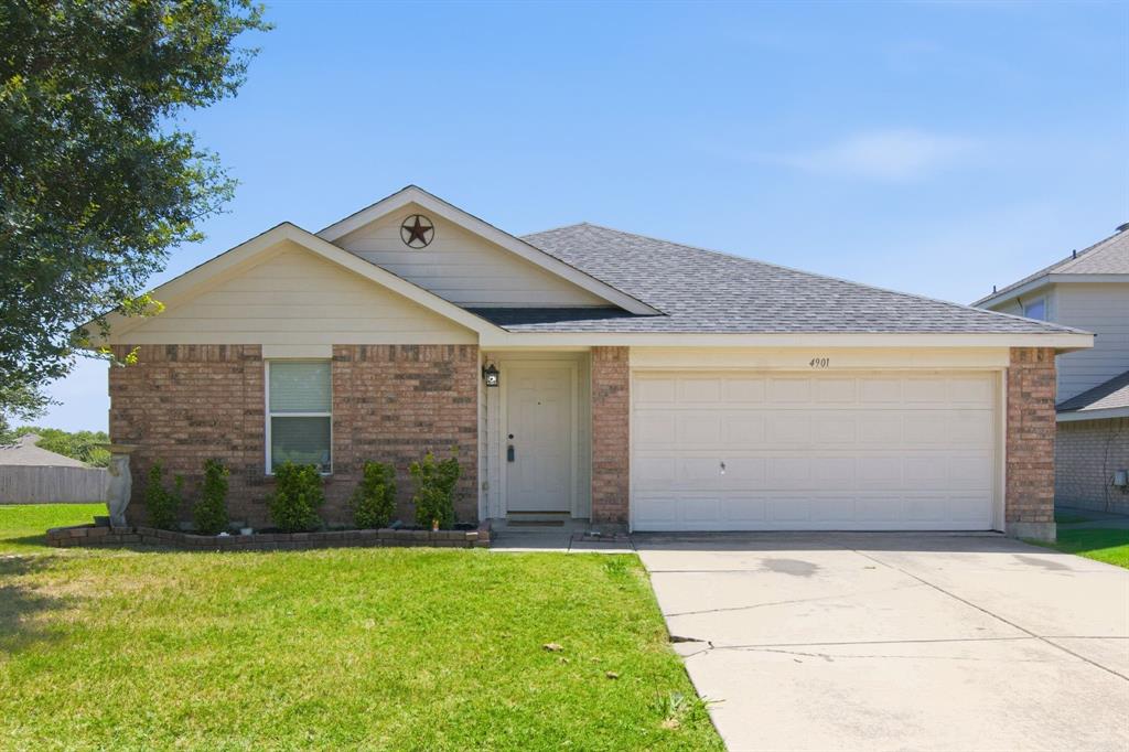 4901 Parkview Hills Ln, Fort Worth, TX 76179