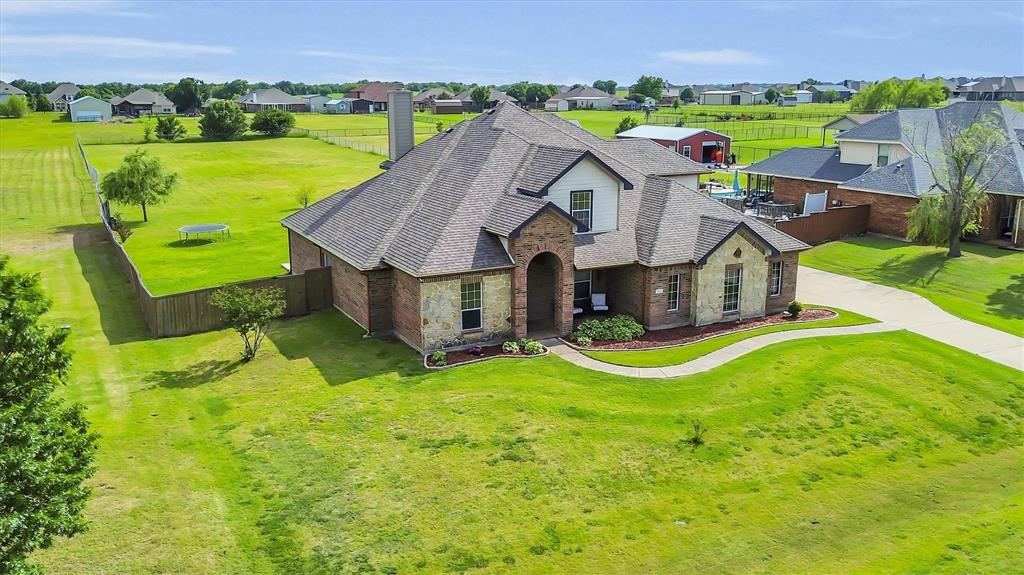 1461 Harvest Ln, Nevada, TX 75173