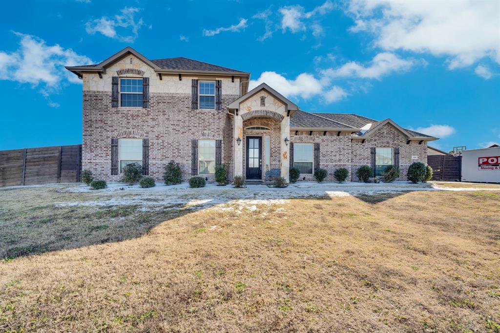 320 Berkeley Dr, Waxahachie, TX 75167