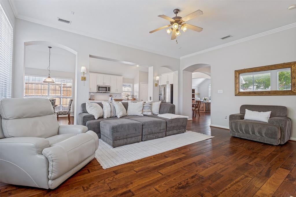 6119 Laurel Crest Ln, Sachse, TX 75048 photo
