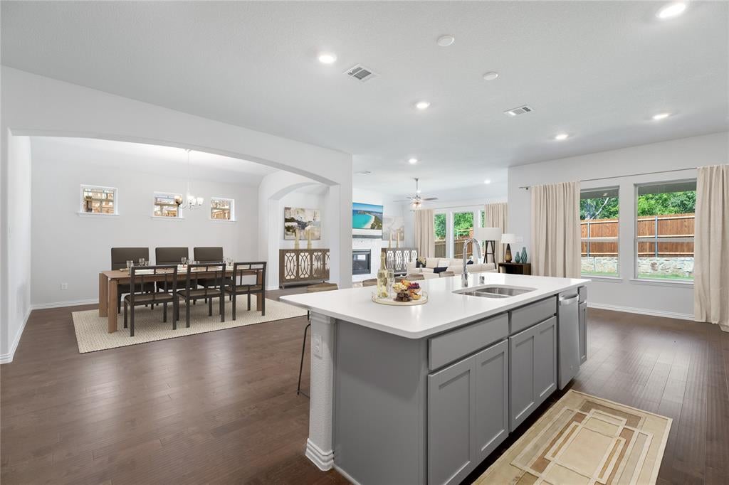 815 Anthem Ln, Forney, TX 75126 photo