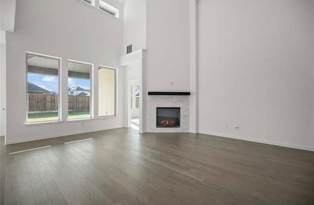 909 Bluebell St, Princeton, TX 75407 photo