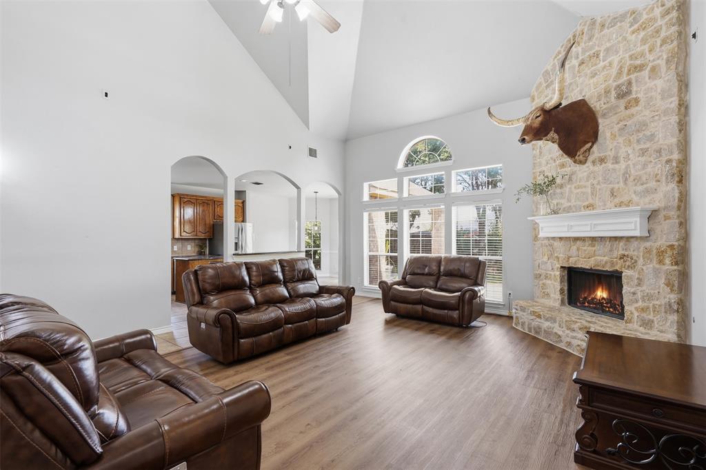 424 High Desert Dr, Fort Worth, TX 76131 photo