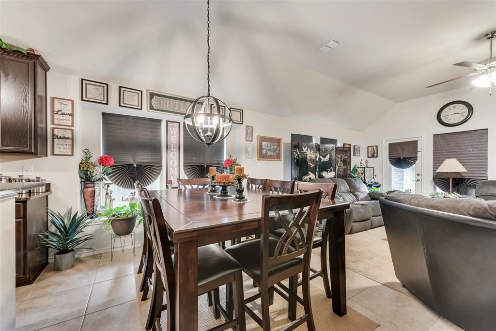 301 Billy Wickliffe Dr, Wilmer, TX 75172 photo