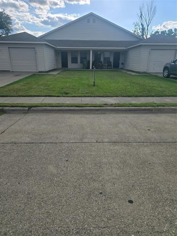 105 Garfield St, Garland, TX 75042
