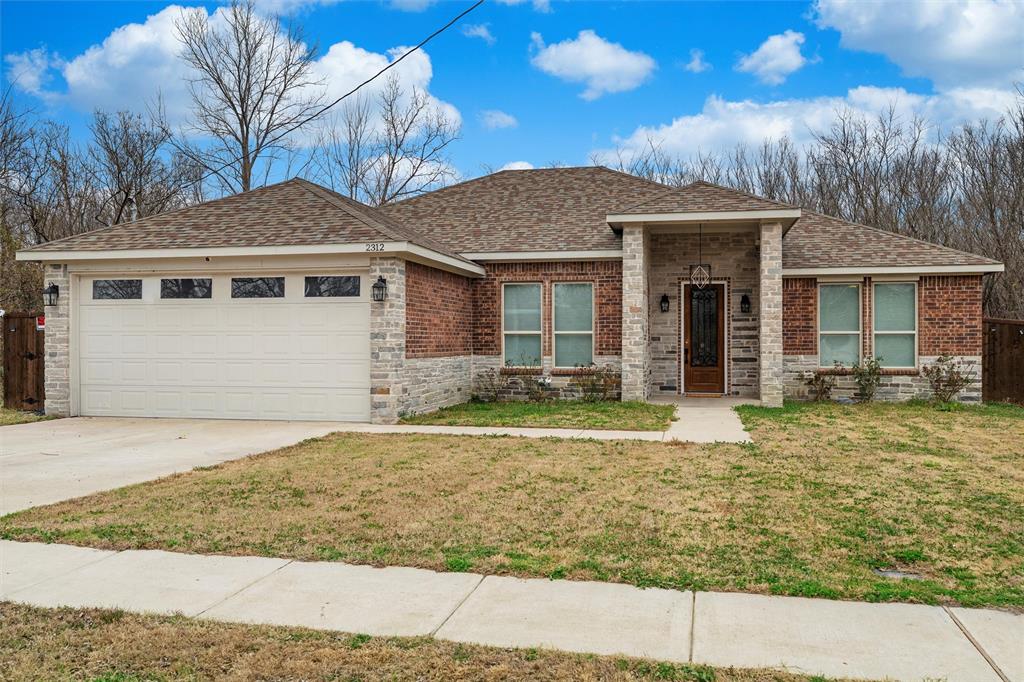 2312 Pace St, Greenville, TX 75401 photo