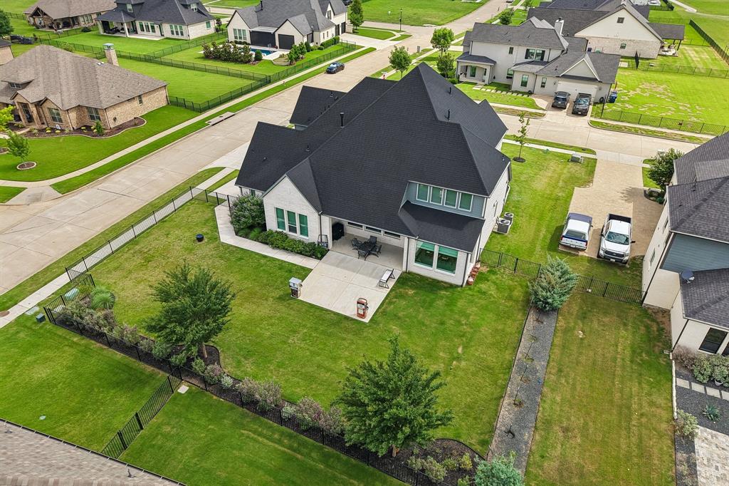 1701 Whispering Pines Ln, Gunter, TX 75058 photo
