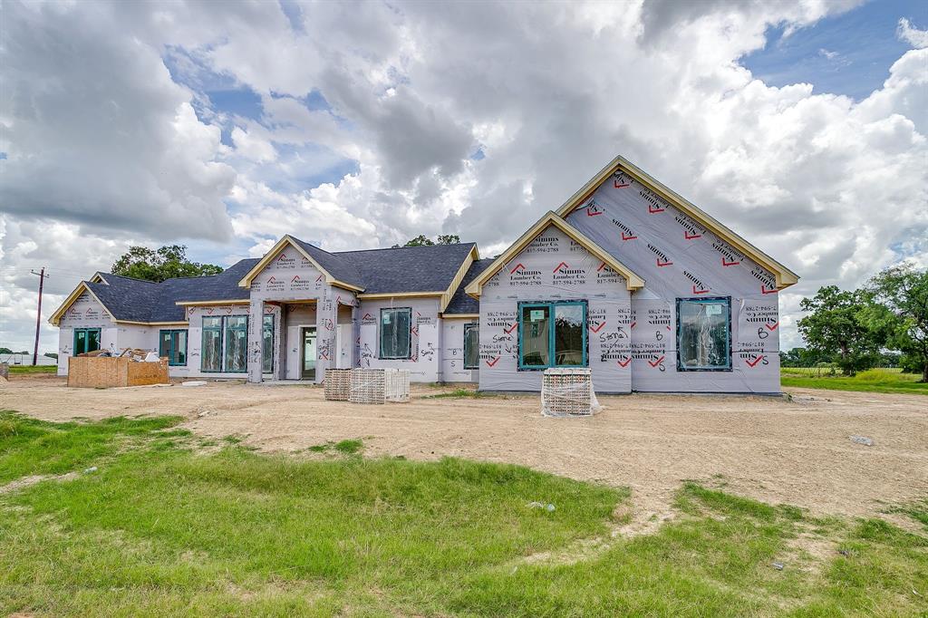 657 S Sugartree Dr, Lipan, TX 76462 photo
