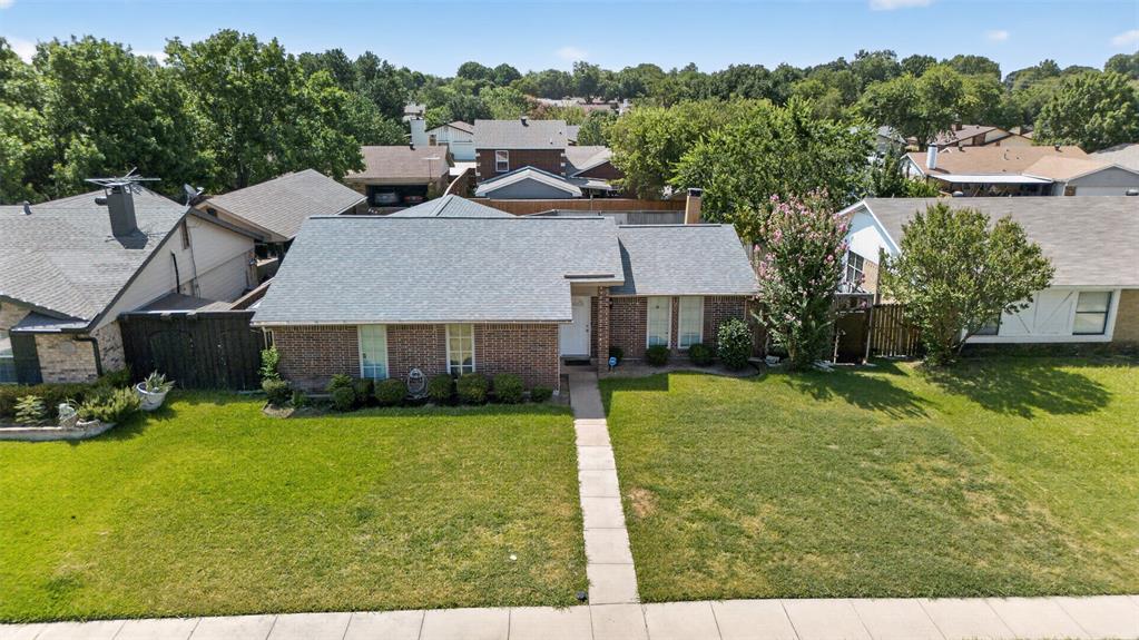 2224 Crockett Dr, Carrollton, TX 75006 photo