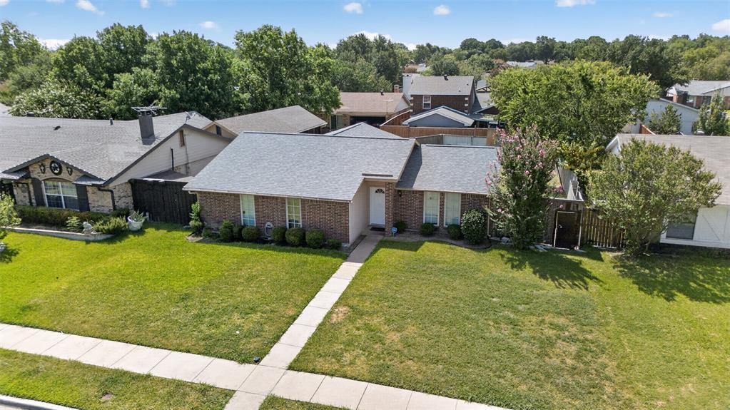 2224 Crockett Dr, Carrollton, TX 75006 photo