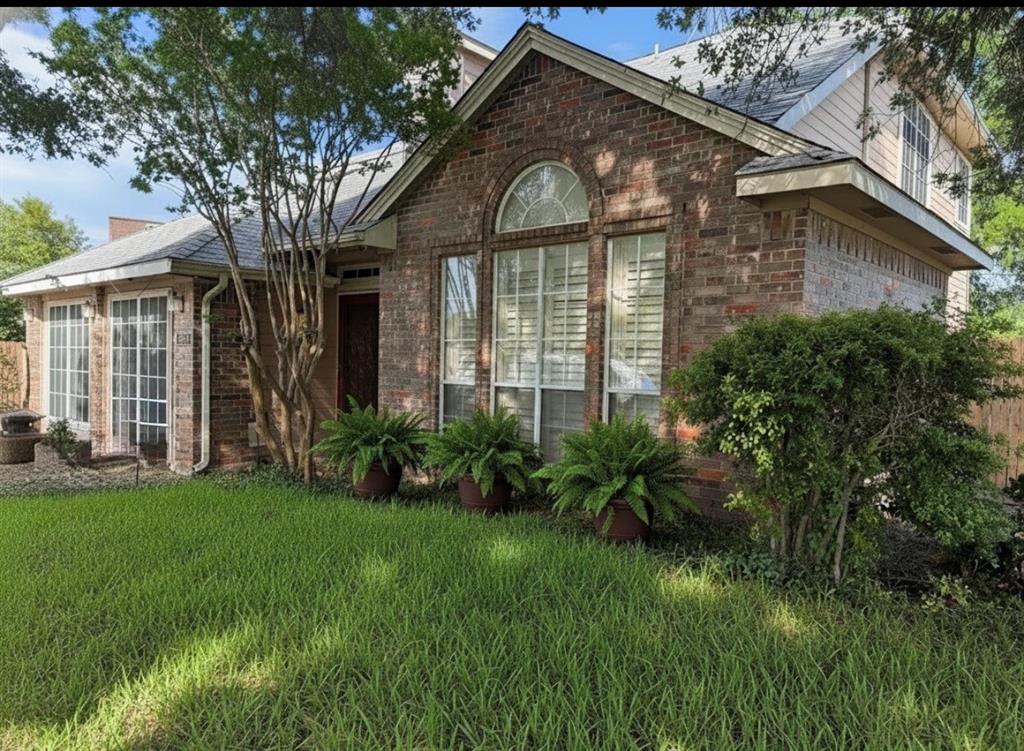 1221 Big Bend Dr, Mckinney, TX 75069