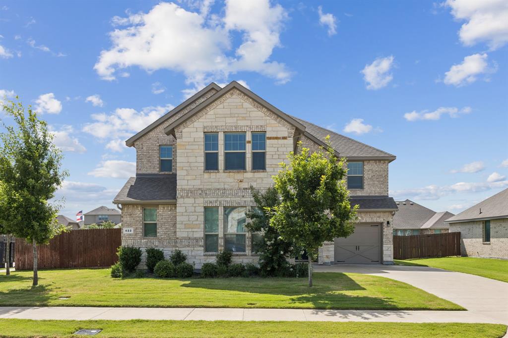 622 Summer Grove Dr, Midlothian, TX 76065