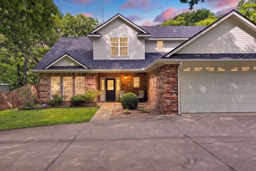 128 Southwinds Dr, Weatherford, TX 76087