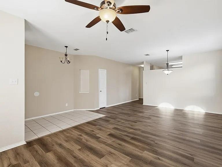 1048 Harriman Dr, Saginaw, TX 76131 photo
