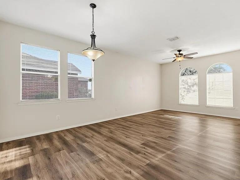 1048 Harriman Dr, Saginaw, TX 76131 photo