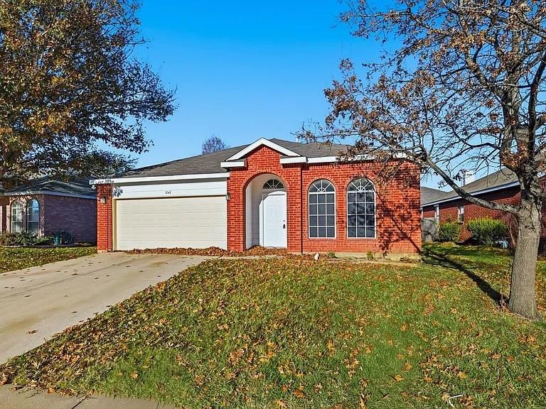 1048 Harriman Dr, Saginaw, TX 76131 photo