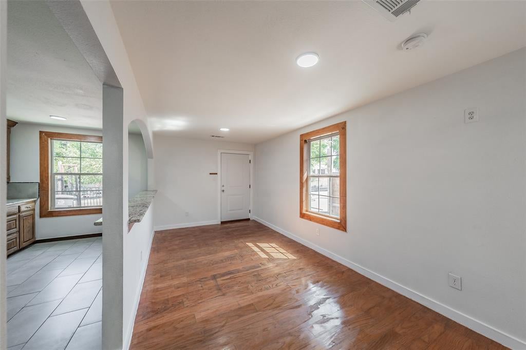 1603 Whitaker Ave, Dallas, TX 75216 photo