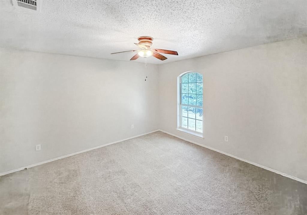 2711 Vistaview Dr, Corinth, TX 76210 photo