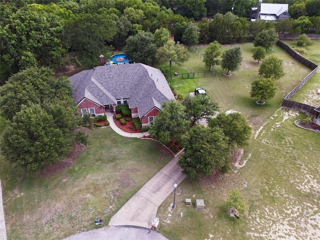 239 Palomino Ct, Cresson, TX 76035