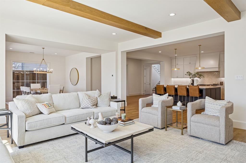 9514 Still Creek Ln, Dallas, TX 75238 photo