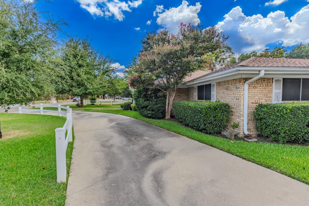 6400 Chapman Dr, Greenville, TX 75402 photo