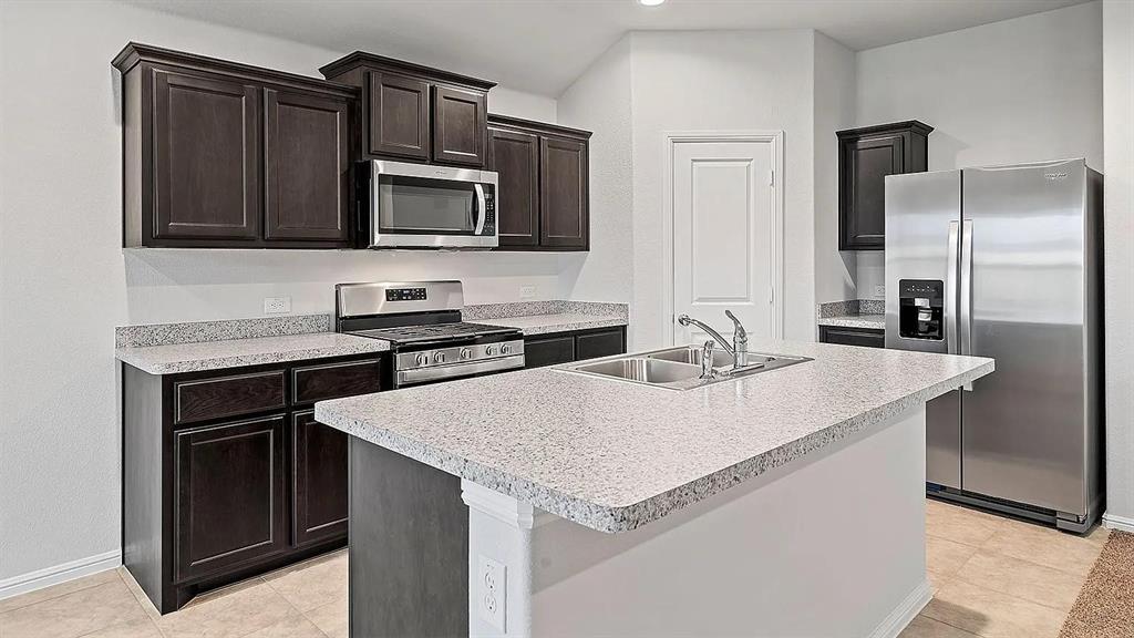 637 Cofer Way, Fort Worth, TX 76131 photo