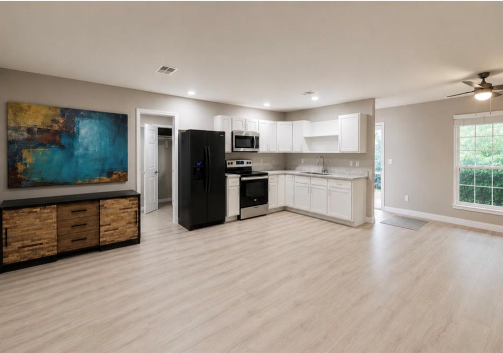 203 Wake Dr, Richardson, TX 75081