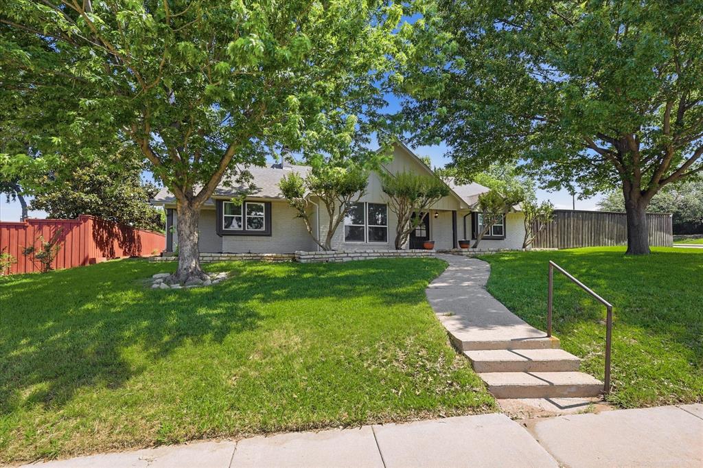 2625 Ramblewood Dr, Carrollton, TX 75006