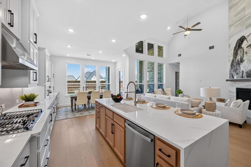818 Montrose Dr, Rockwall, TX 75087 photo