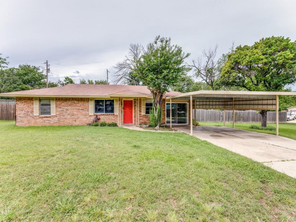 325 Walnut Ave, Azle, TX 76020