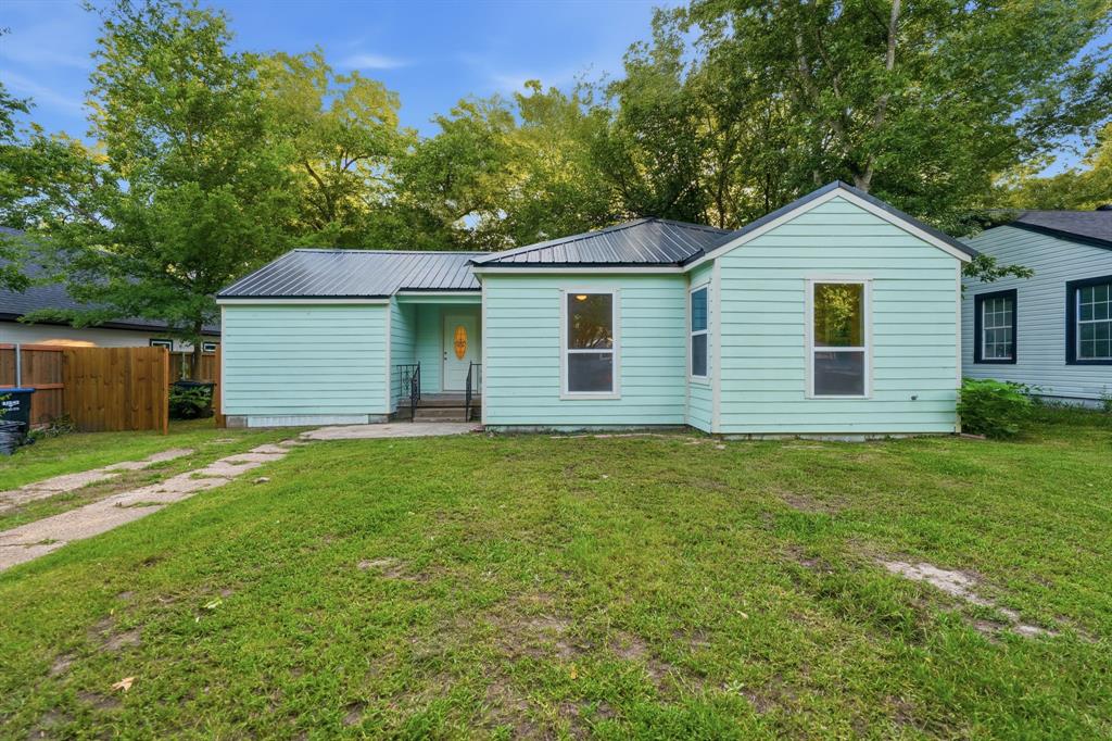 1103 Bell Dr, Greenville, TX 75401 photo