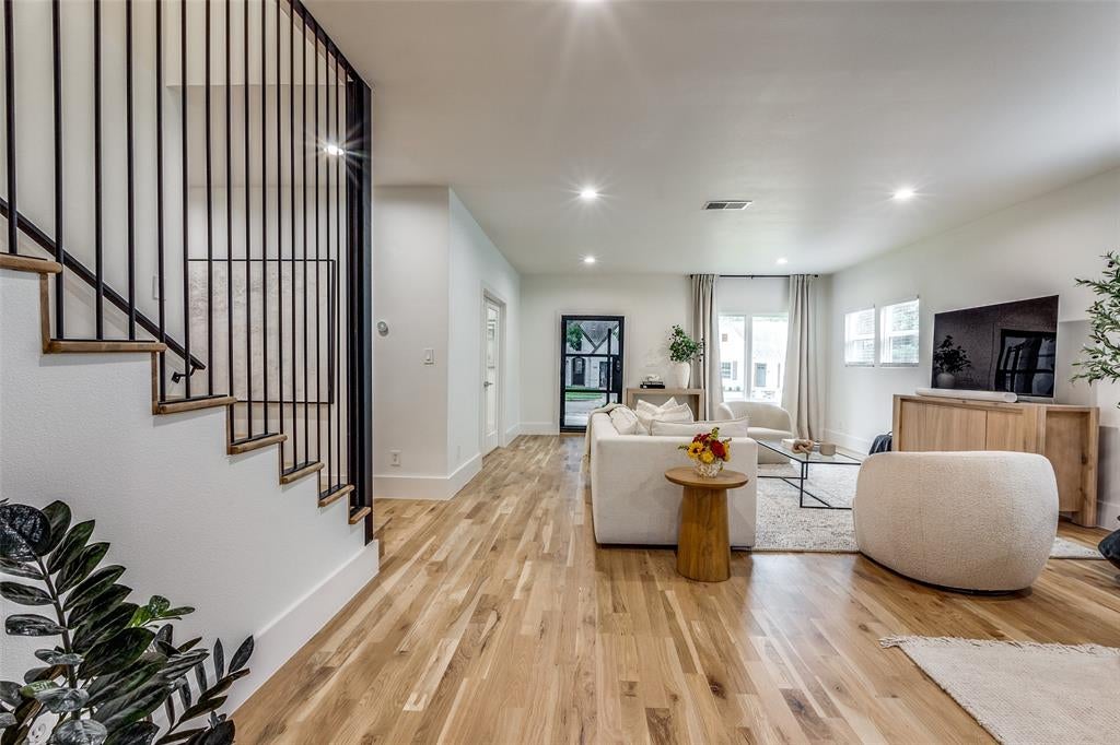 6331 Lakeshore, Dallas, TX 75214 photo