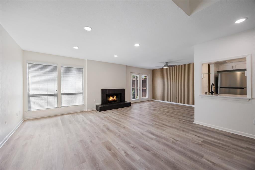 9807 Bent Branch Ln, Dallas, TX 75243 photo