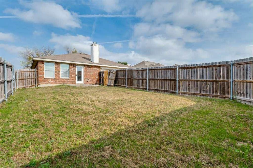 2118 Augusta St, Lancaster, TX 75146 photo