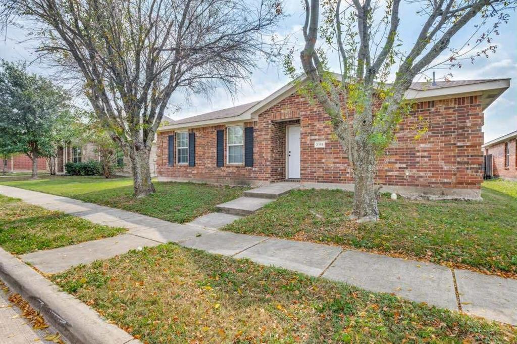 2118 Augusta St, Lancaster, TX 75146 photo