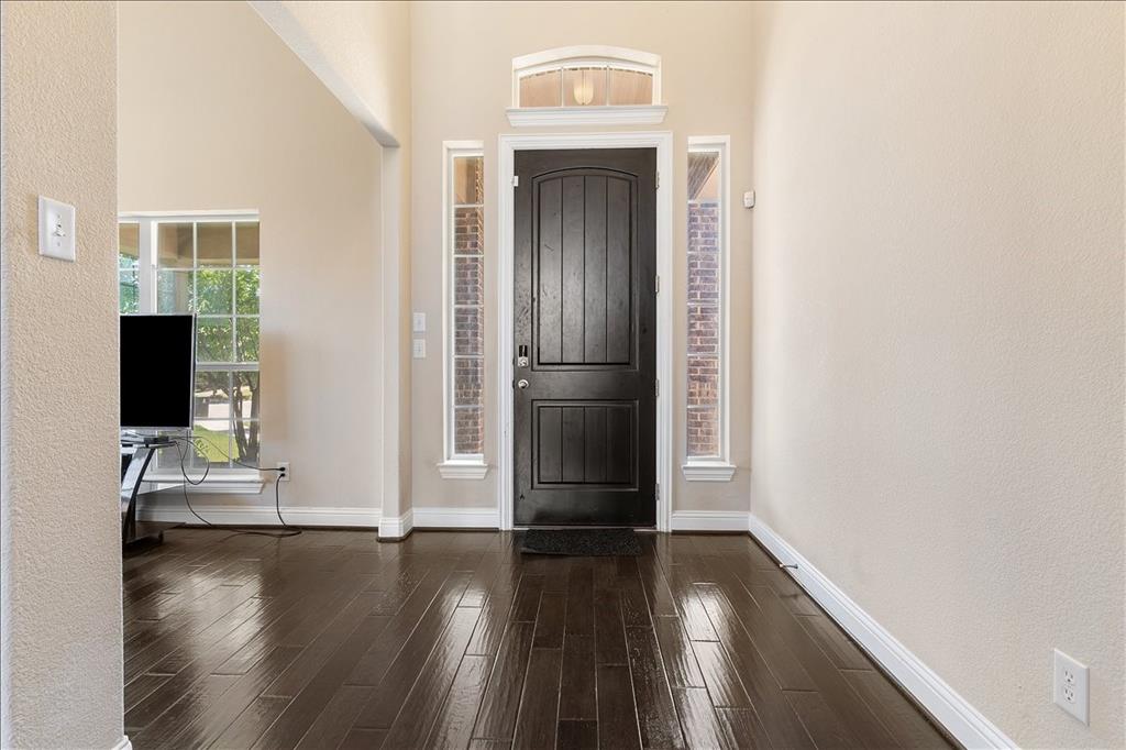 701 Auburn Ct, Savannah, TX 76227 photo