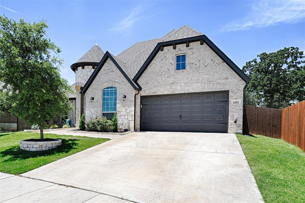 1053 Legacy Oaks, Joshua, TX 76058