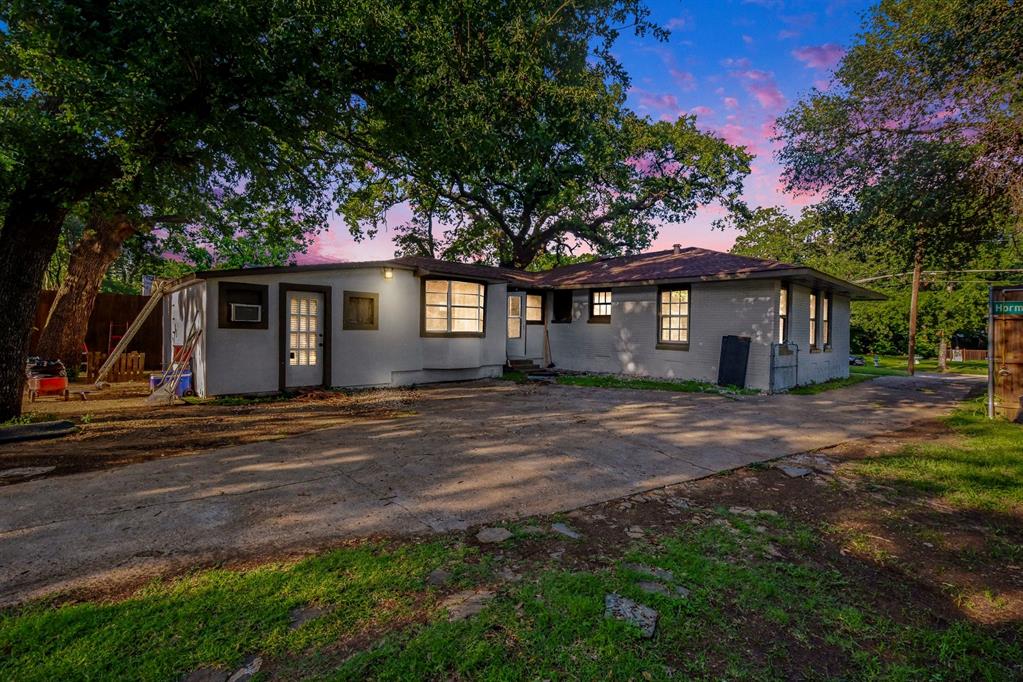 1003 Ash St, Irving, TX 75060 photo
