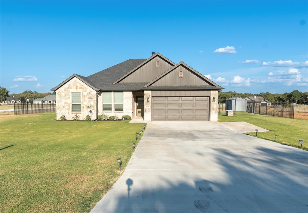 1215 Sanger, Springtown, TX 76082