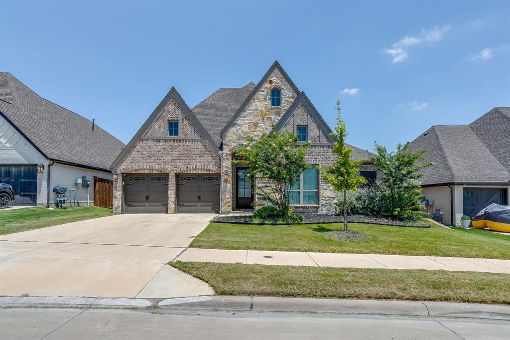 5729 Lake Jackson Dr, Fort Worth, TX 76126